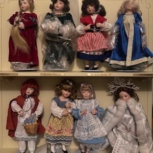 Danbury Mint Storybook Princess Dolls, Shelf, and J Stands 8" Dolls. Set Of 8